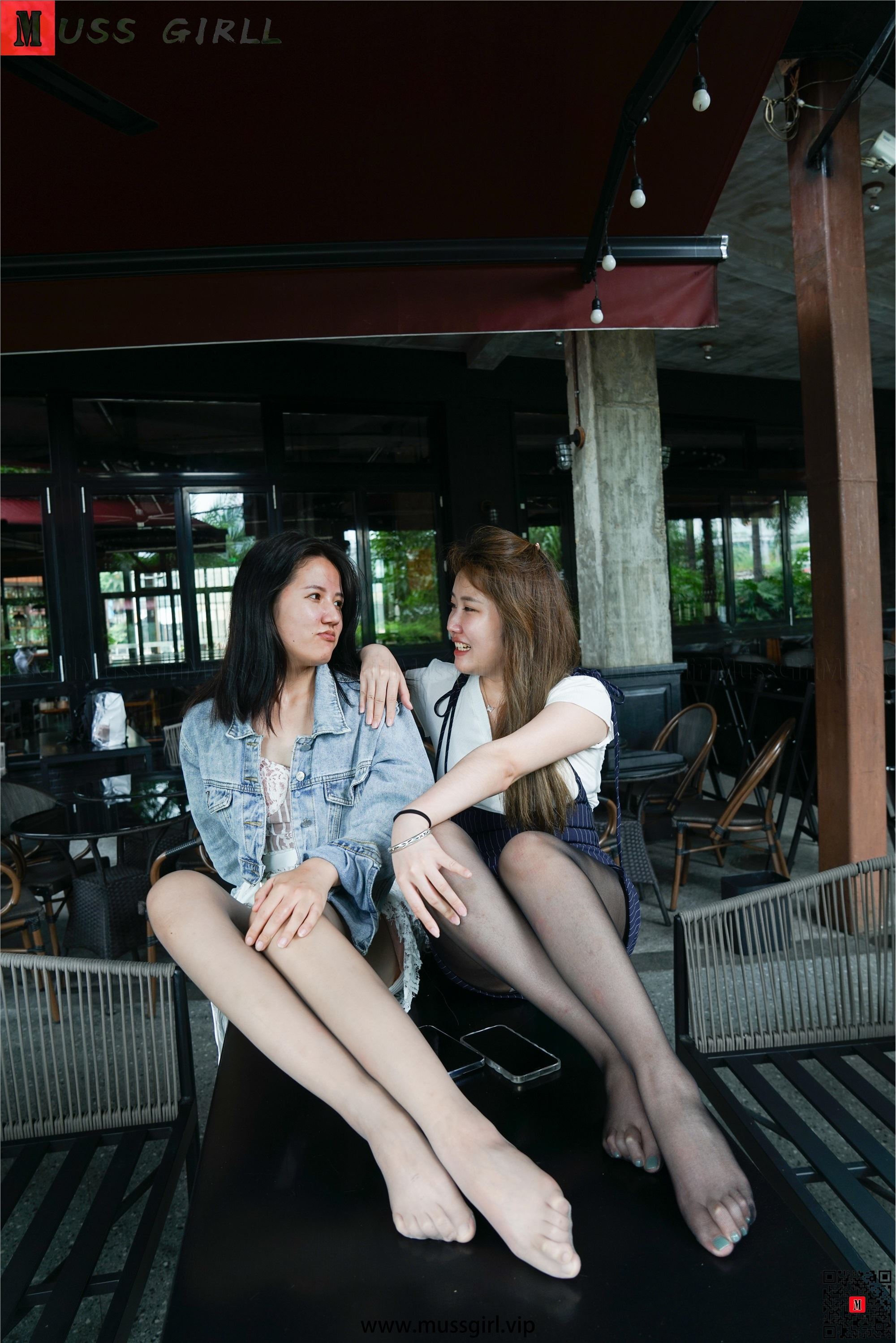 MussGirl慕丝女郎  NO.220 双人肉丝黑丝短裙